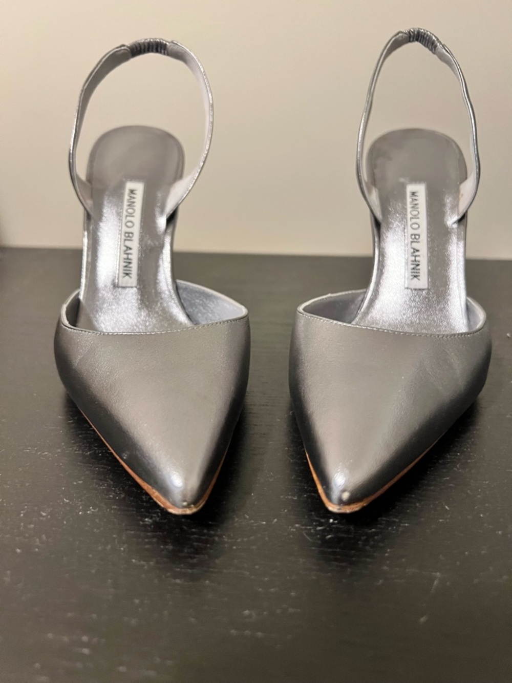 Manolo Blahnik Metallic Silver Pointed Slingback Pumps - Picture 2 of 6